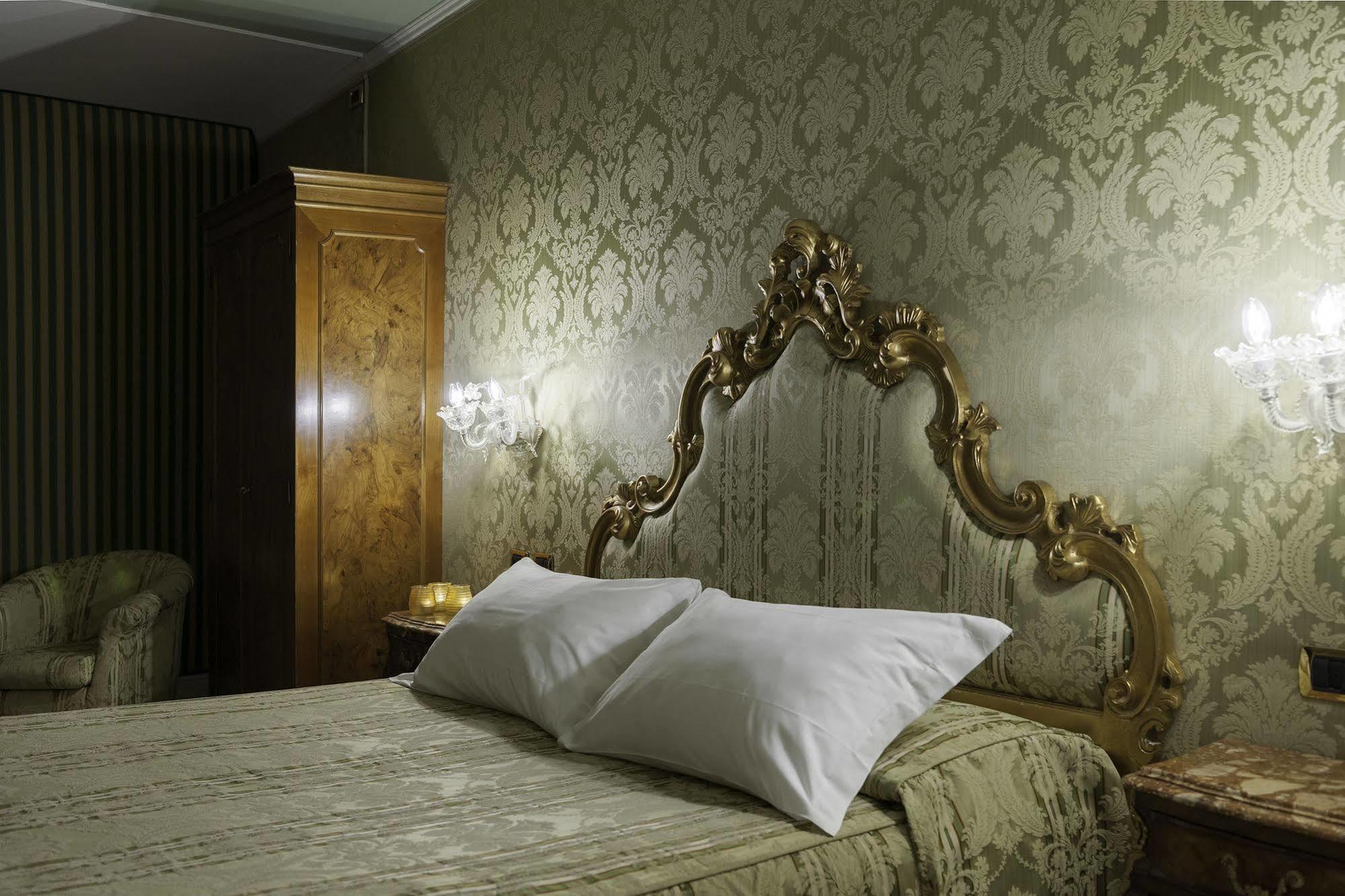 Al Ponte Antico Hotel Венеция Екстериор снимка