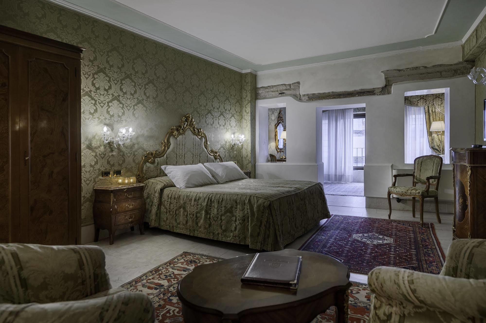 Al Ponte Antico Hotel Венеция Екстериор снимка