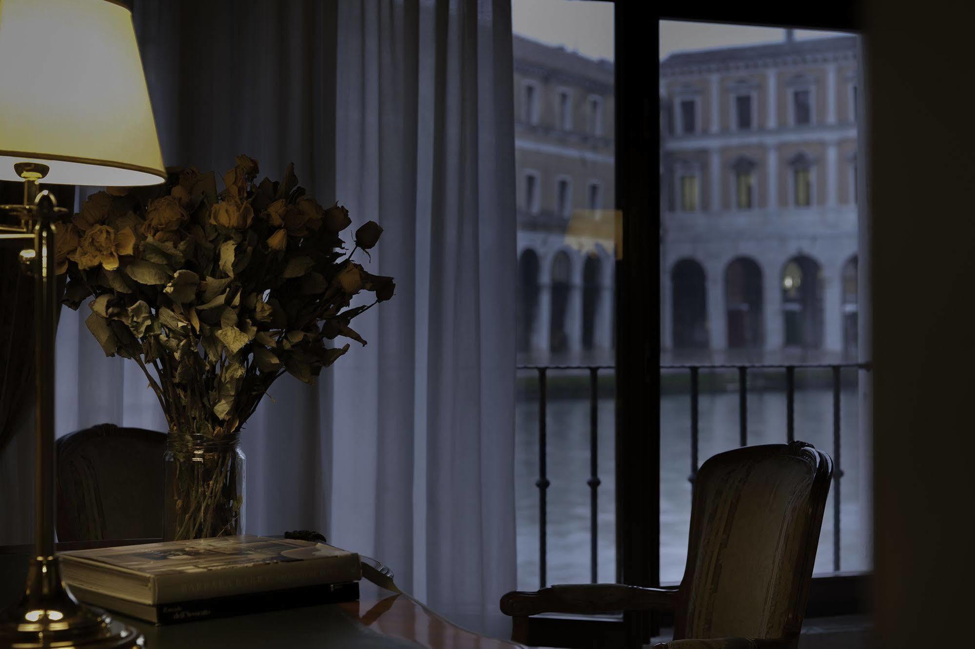 Al Ponte Antico Hotel Венеция Екстериор снимка