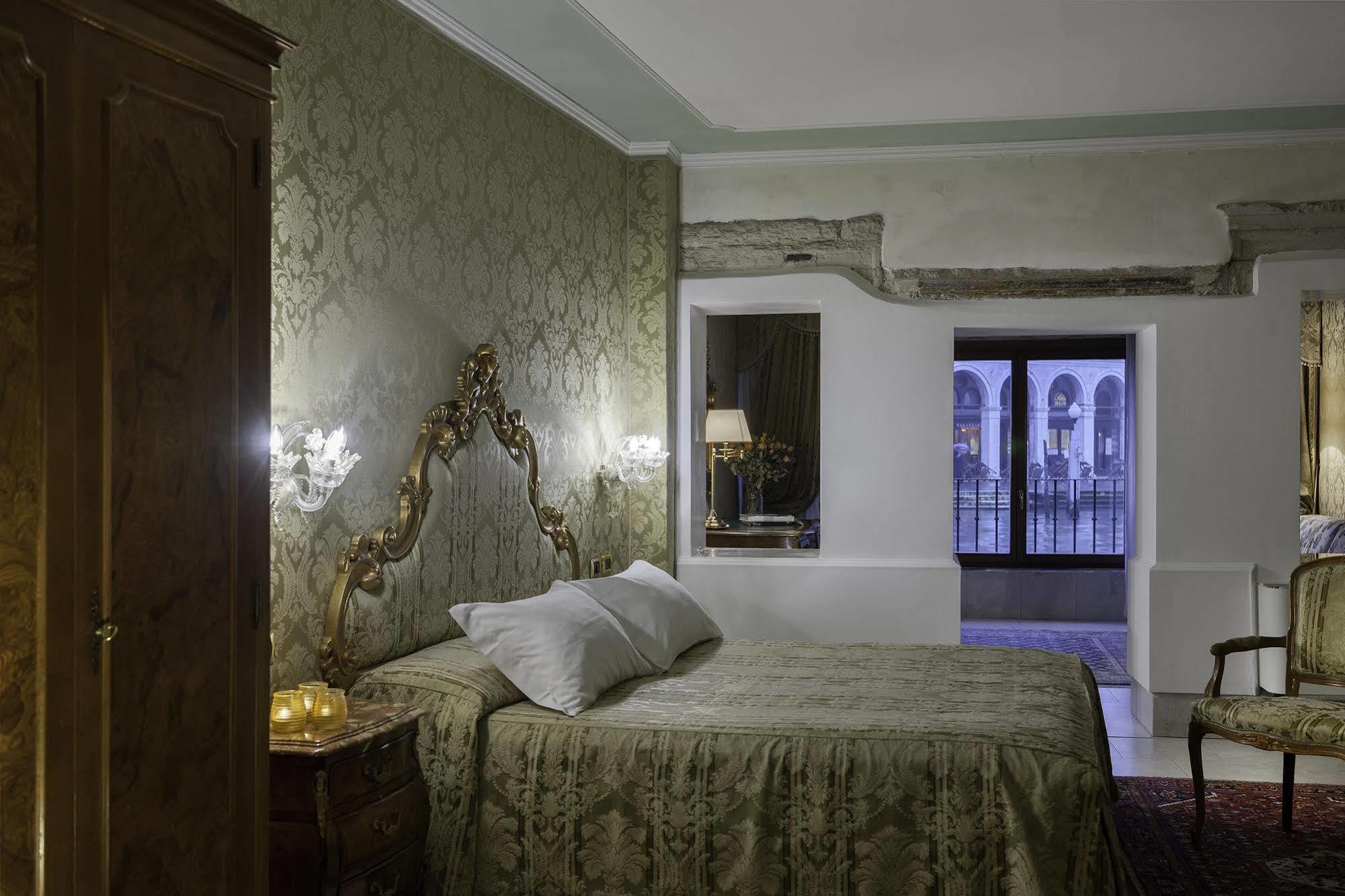Al Ponte Antico Hotel Венеция Екстериор снимка
