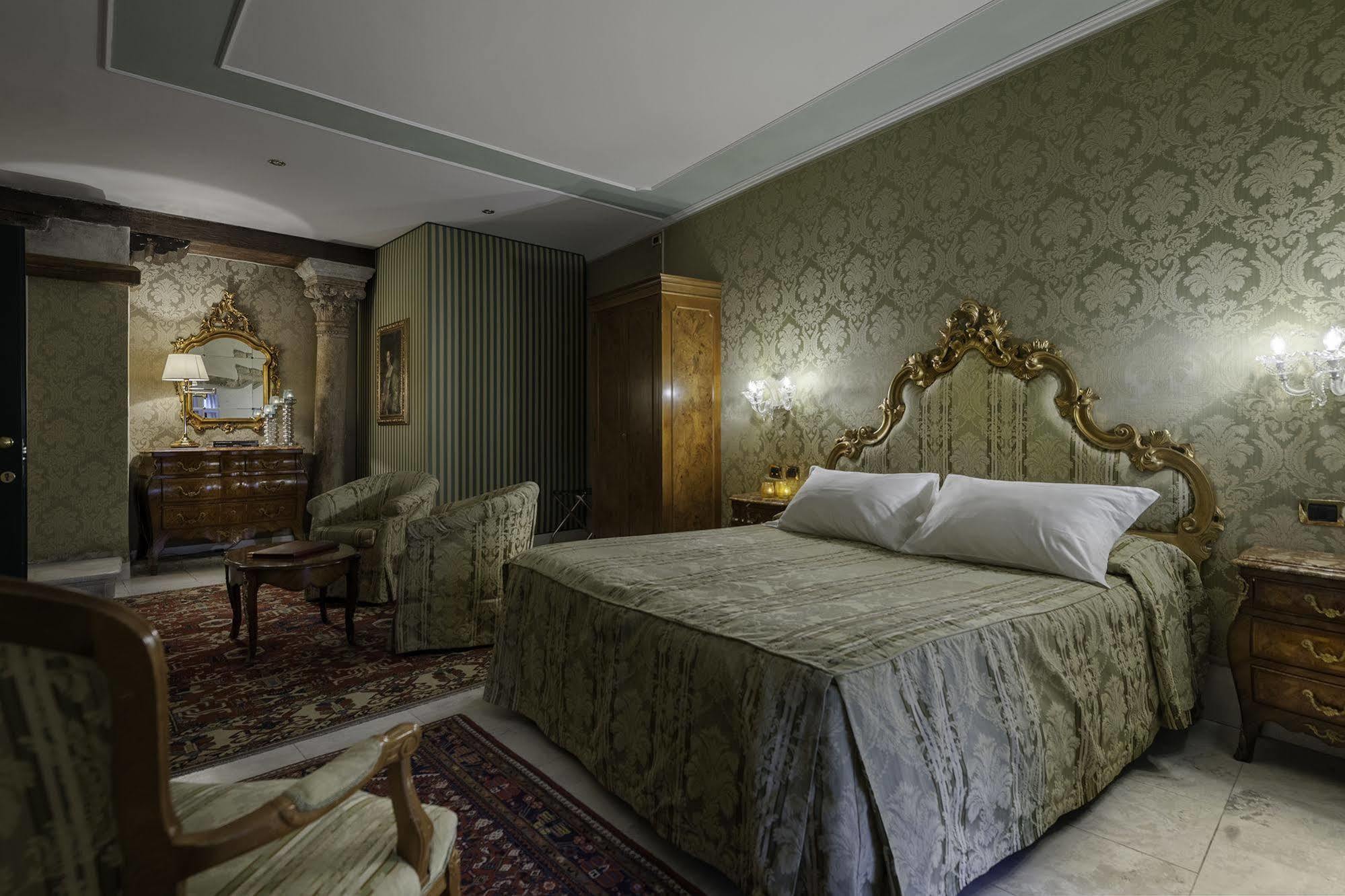 Al Ponte Antico Hotel Венеция Екстериор снимка