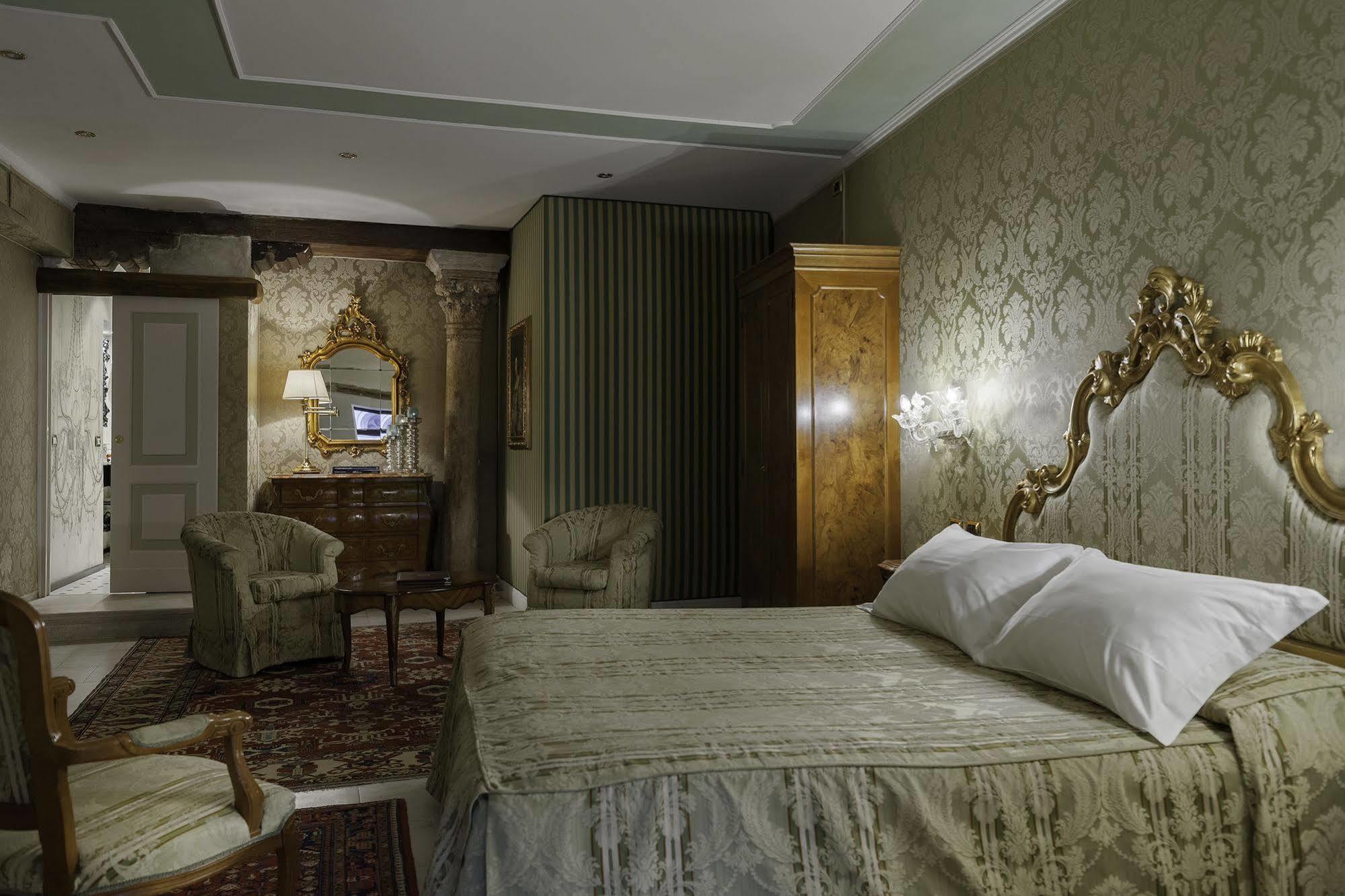 Al Ponte Antico Hotel Венеция Екстериор снимка