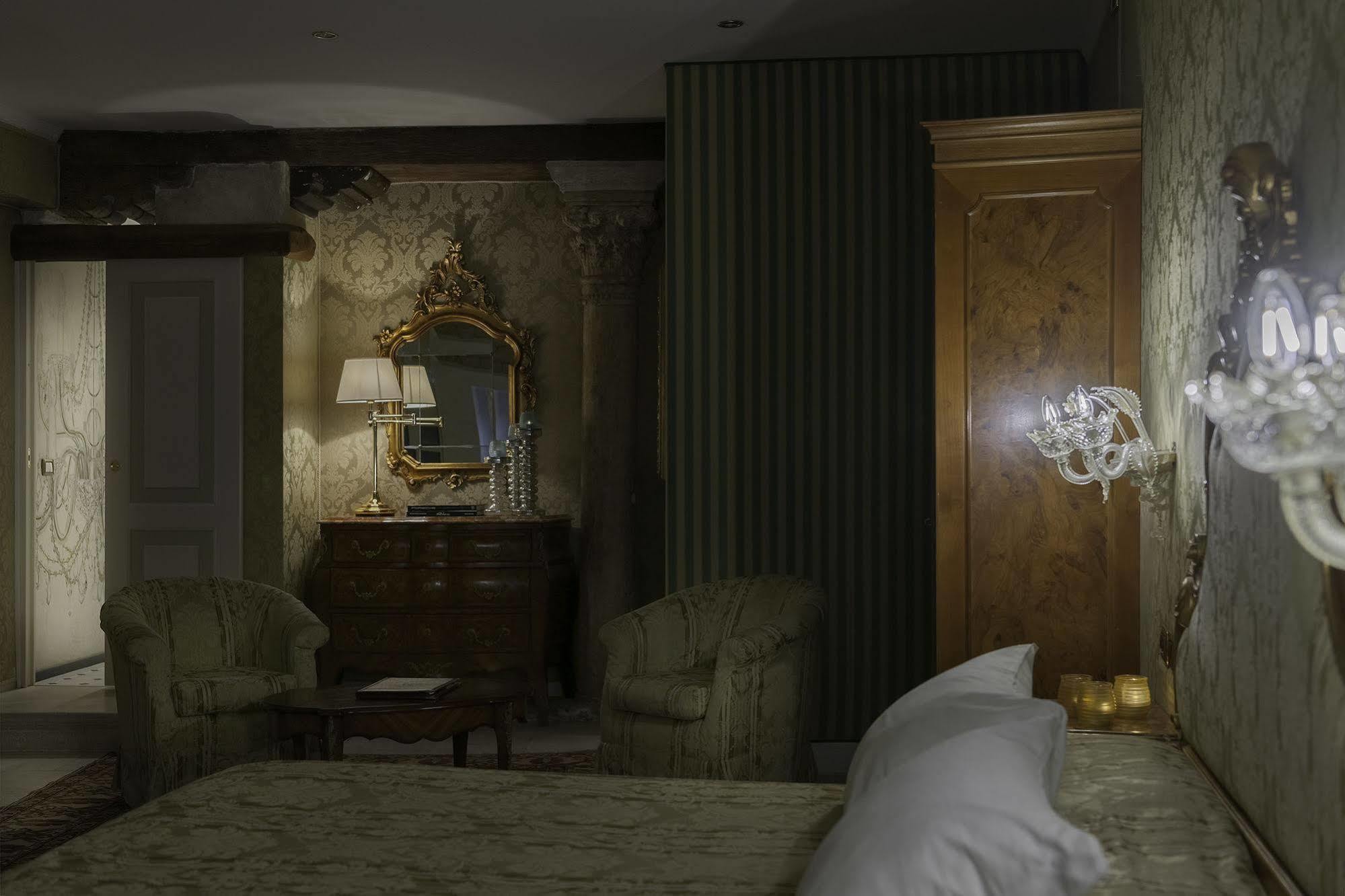 Al Ponte Antico Hotel Венеция Екстериор снимка