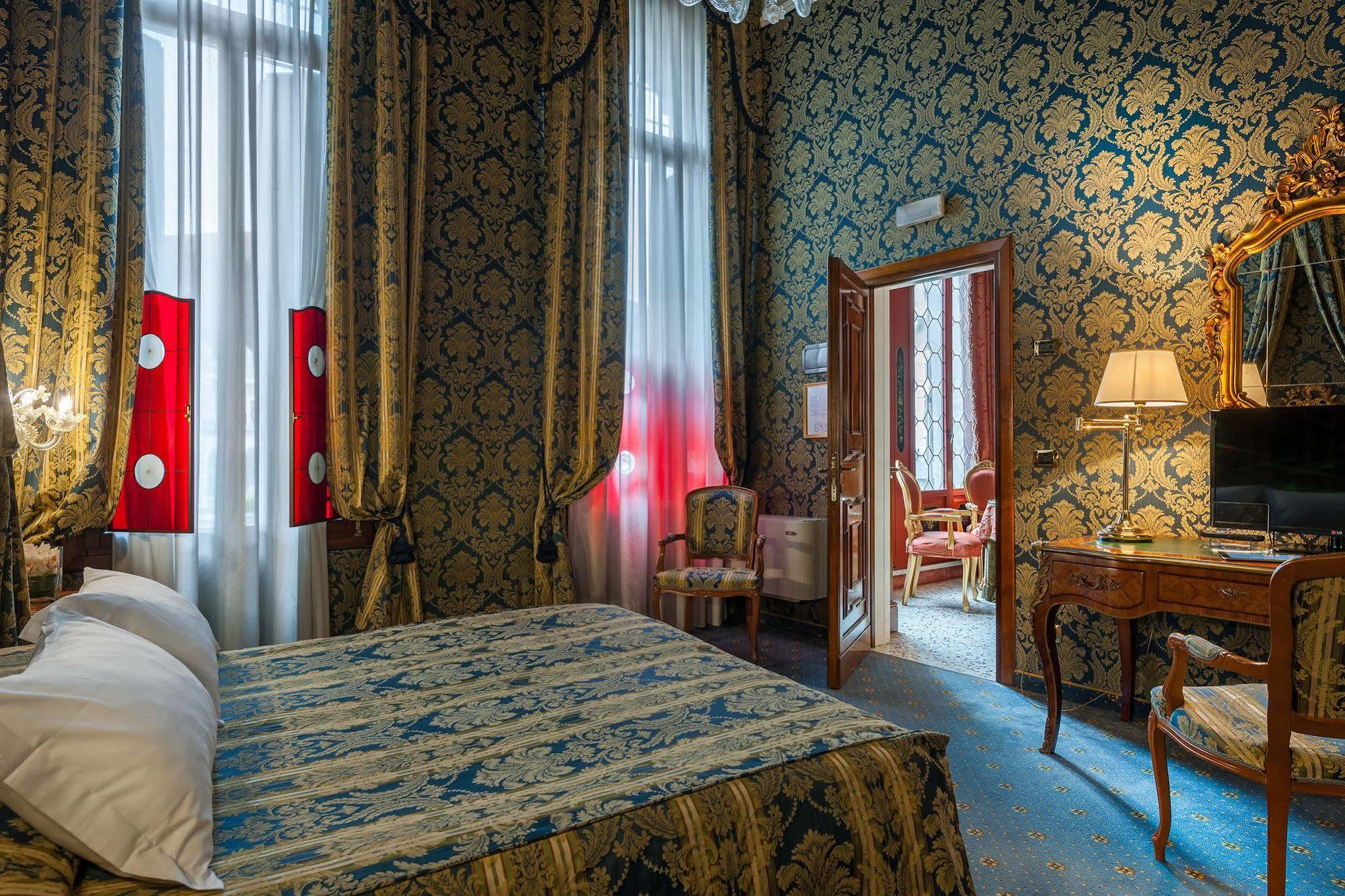 Al Ponte Antico Hotel Венеция Екстериор снимка