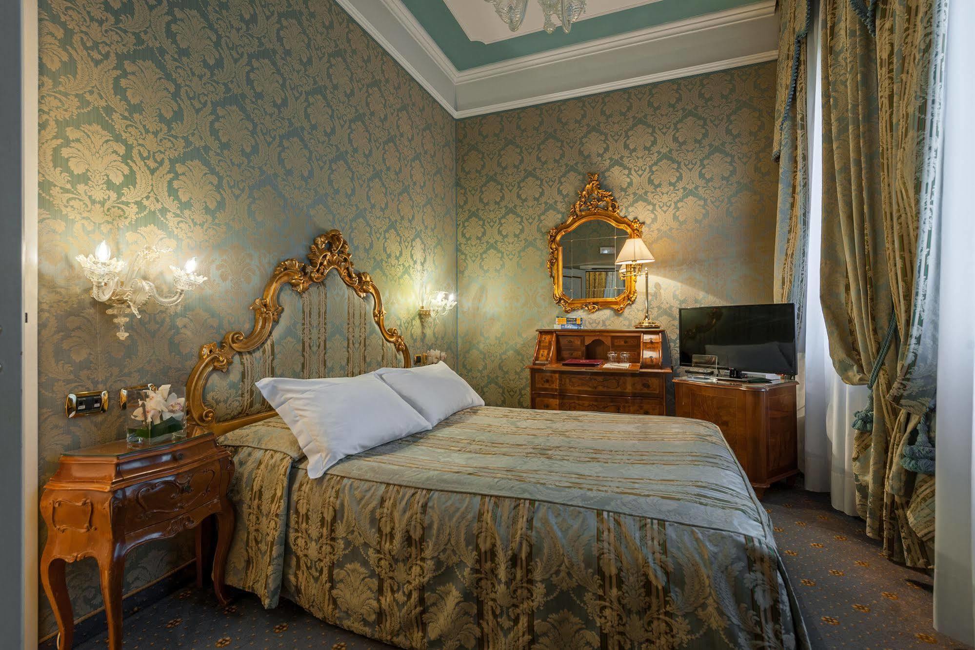 Al Ponte Antico Hotel Венеция Екстериор снимка
