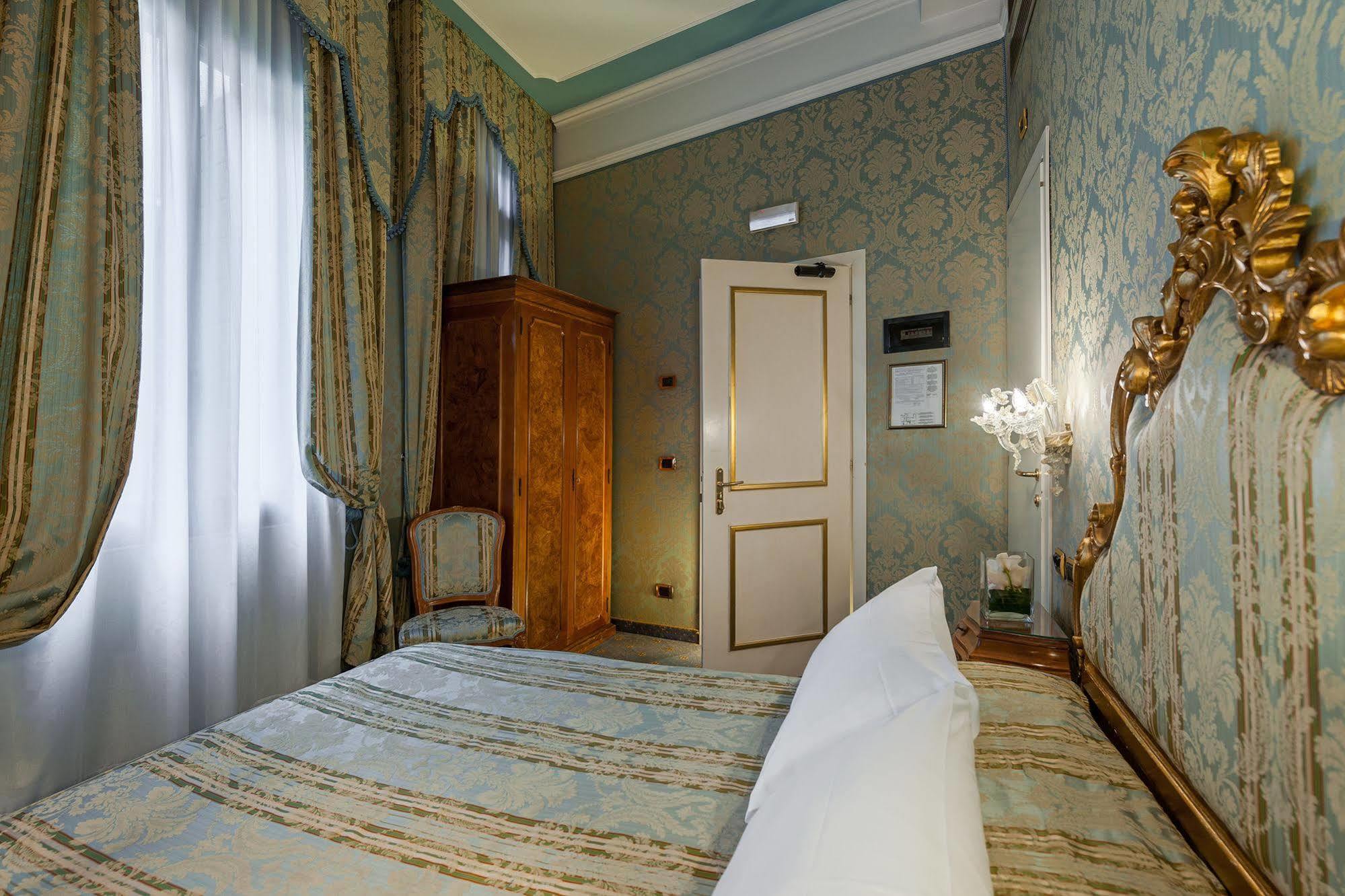 Al Ponte Antico Hotel Венеция Екстериор снимка