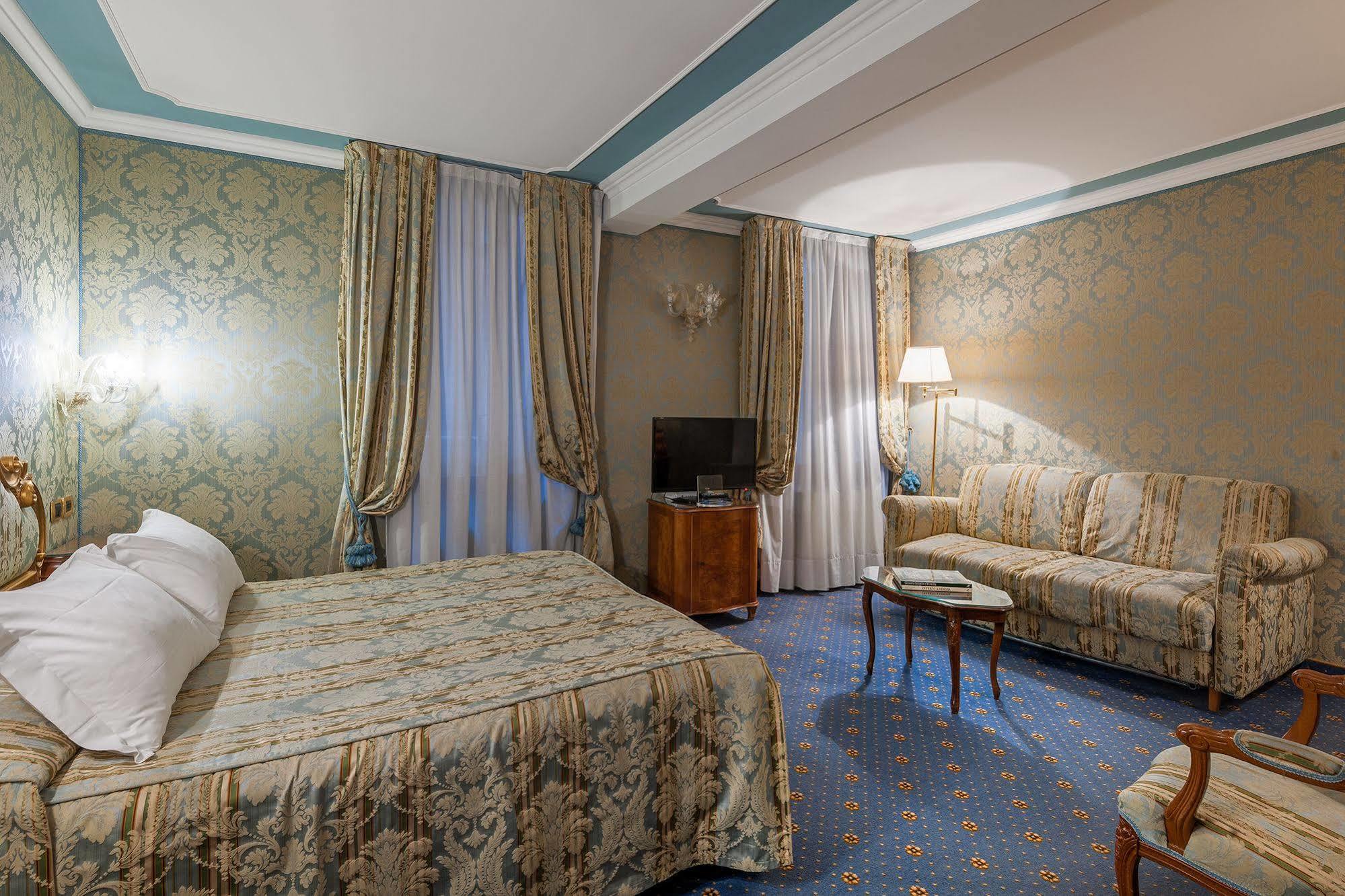 Al Ponte Antico Hotel Венеция Екстериор снимка